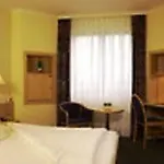 Ξενοδοχείο Center By Leonardo