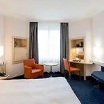 Center By Leonardo Ξενοδοχείο