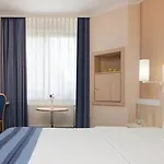 Center By Leonardo Ξενοδοχείο