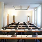 Ξενοδοχείο Center By Leonardo 4*