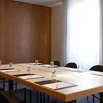 Ξενοδοχείο Center By Leonardo 4*