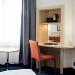 Ξενοδοχείο Center By Leonardo