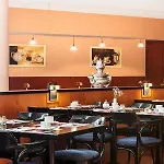 Center By Leonardo Μαγδεβούργο