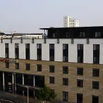 Center By Leonardo Μαγδεβούργο