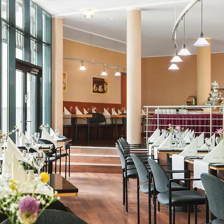 Center By Leonardo Szálloda Magdeburg