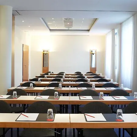 فندق Center By Leonardo 4*