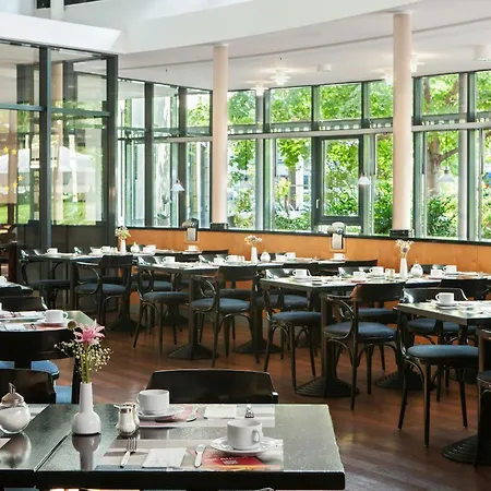 Center By Leonardo Hotel