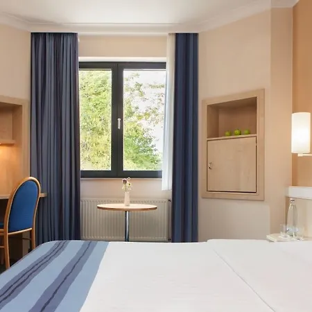 Center By Leonardo 4*