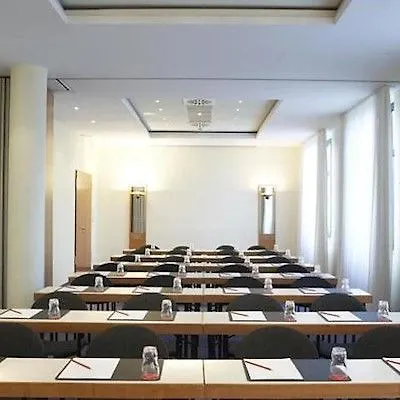 Intercityhotel Hotel