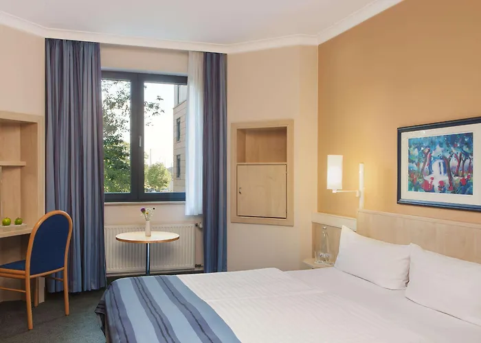 Center By Leonardo Hotel