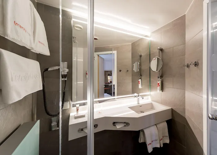 Center By Leonardo Hotell