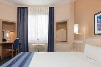 Center By Leonardo Hotel