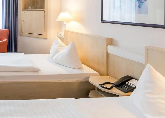 Center By Leonardo Magdeburg